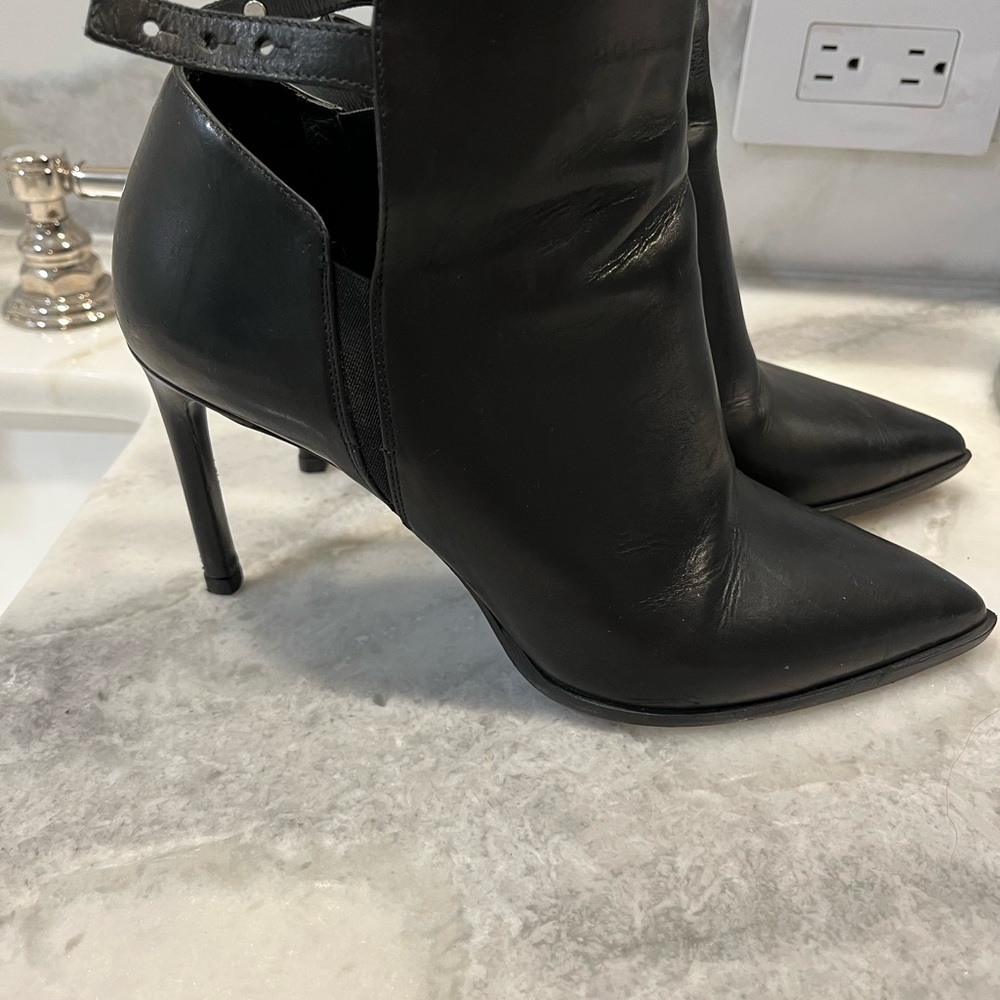 Vince Booties
Heel is 3" casual or for a special occasion.